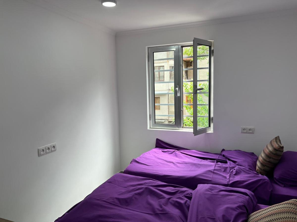 Apartment 20 Saryan Yerevan Bagian luar foto