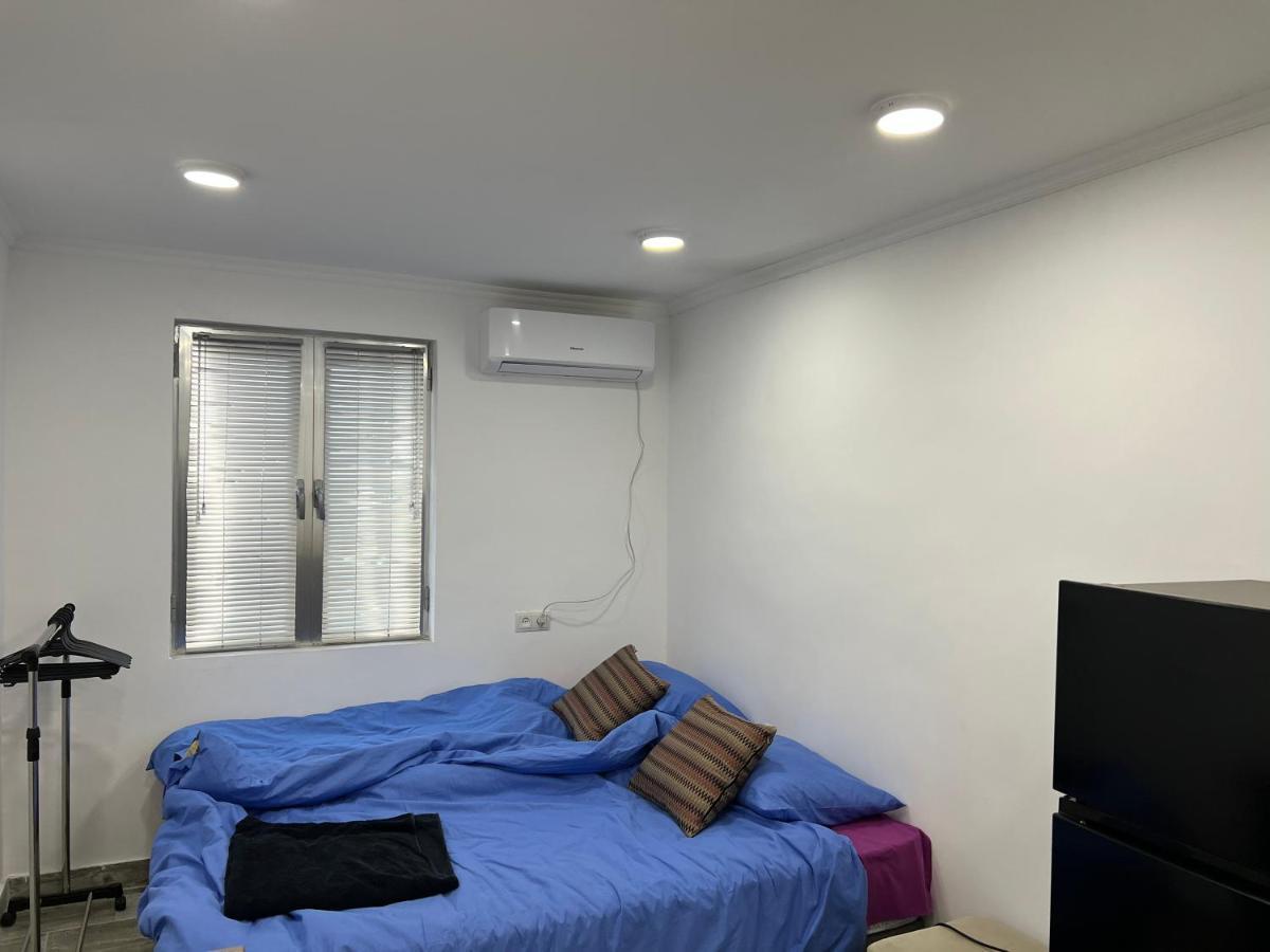 Apartment 20 Saryan Yerevan Bagian luar foto